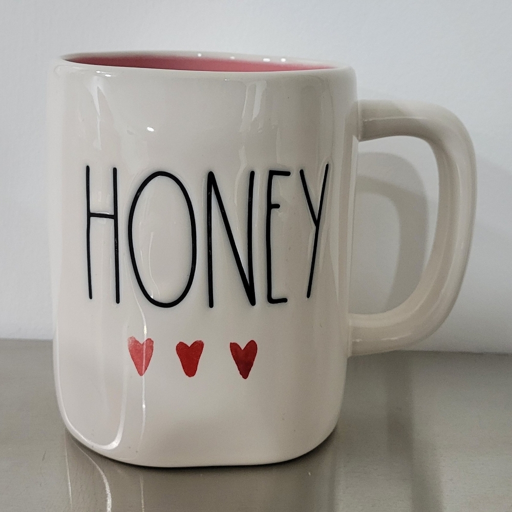 Rae Dunn 'HONEY' Mug